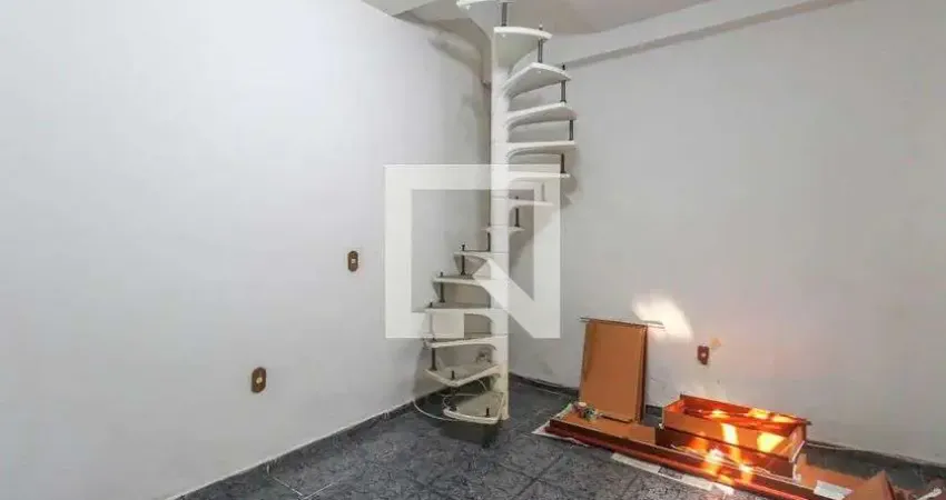 Casa à Venda - Vila Santa Clara, 4 Quartos,  200 m2