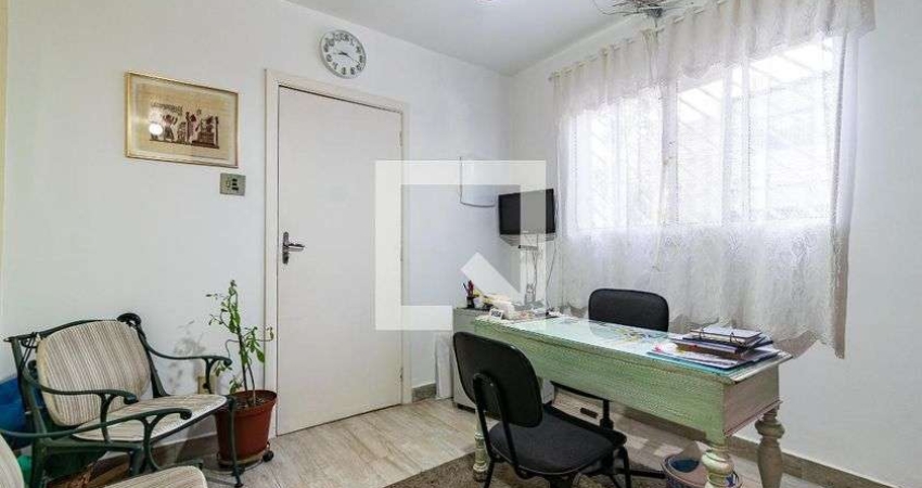 Casa à Venda - Chácara Inglesa, 2 Quartos,  80 m2