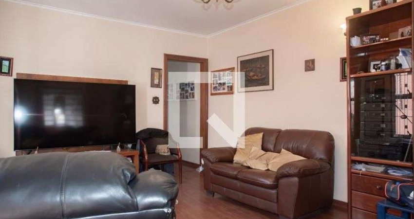 Casa à Venda - Chácara Inglesa, 3 Quartos,  160 m2