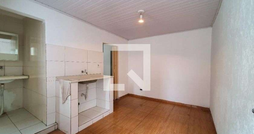 Casa à Venda - Ipiranga, 2 Quartos,  70 m2