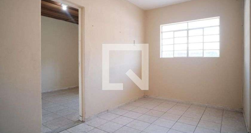 Casa à Venda - Cidade Patriarca, 2 Quartos,  260 m2