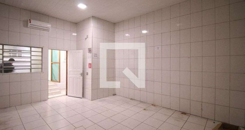 Casa à Venda - Água Fria, 2 Quartos,  60 m2