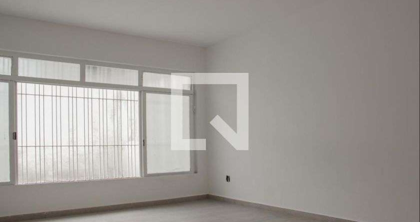 Casa à Venda - Jardim Taboão, 3 Quartos,  180 m2