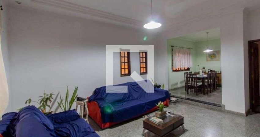 Casa à Venda - Ermelino Matarazzo, 3 Quartos,  230 m2
