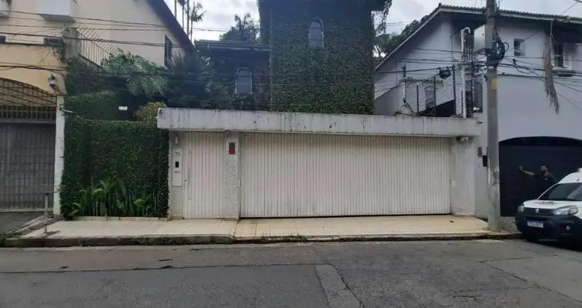 Casa à locação  com 351m² e 3 dormitórios no jardim Panamby