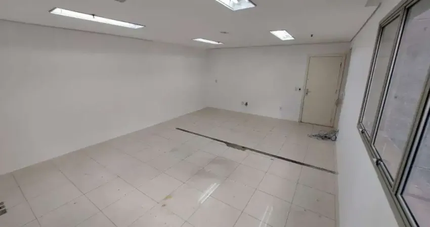 Sala Comercial no Edifício Itaim Tower com 41m² na Vila Olimpia