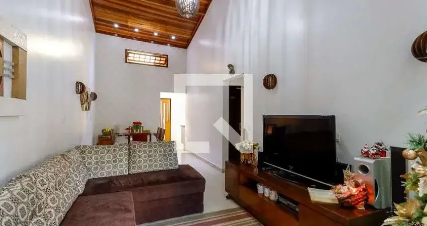 Casa com 3 quartos à venda na Rua Simão Pedroso, --, Vila Ede, São Paulo