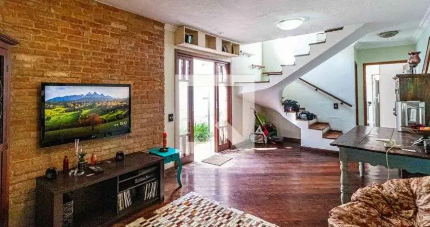 Casa com 3 quartos à venda na Rua Natal Pigassi, --, Jardim Jussara, São Paulo