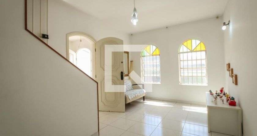 Casa à Venda - Vila Sônia, 3 Quartos,  131 m2
