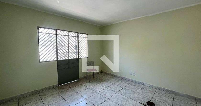 Casa à Venda - Água Fria, 2 Quartos,  213 m2