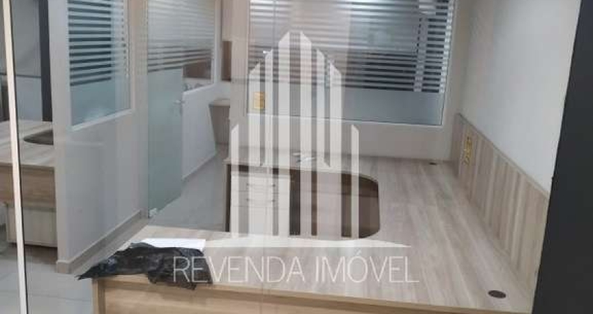 Sala Comercial de Alto Padrão para Locação no Centro de São Paulo-SP: 2 Salas, 74,00 m² de Área.