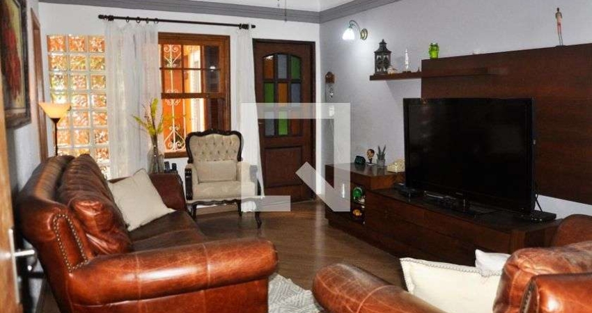 Casa à Venda - Água Fria, 6 Quartos,  180 m2