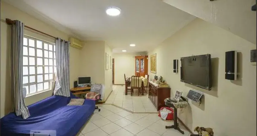 Casa à Venda - Bosque da Saúde, 3 Quartos,  179 m2