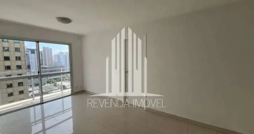 Aluguel de Apartamento Renovado em Indianópolis, São Paulo - 1 Quarto, 1 Sala, 1 Banheiro, 1 Vaga, 45m²! Semi mobiliado