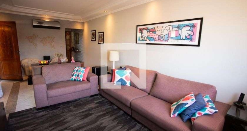 Casa à Venda - Parque São Domingos, 3 Quartos,  183 m2