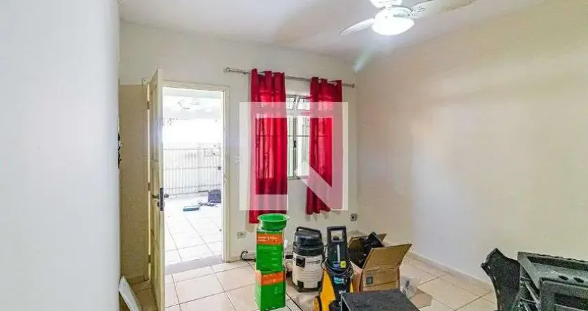 Casa à Venda - Jardim Éster Yolanda, 3 Quartos,  220 m2