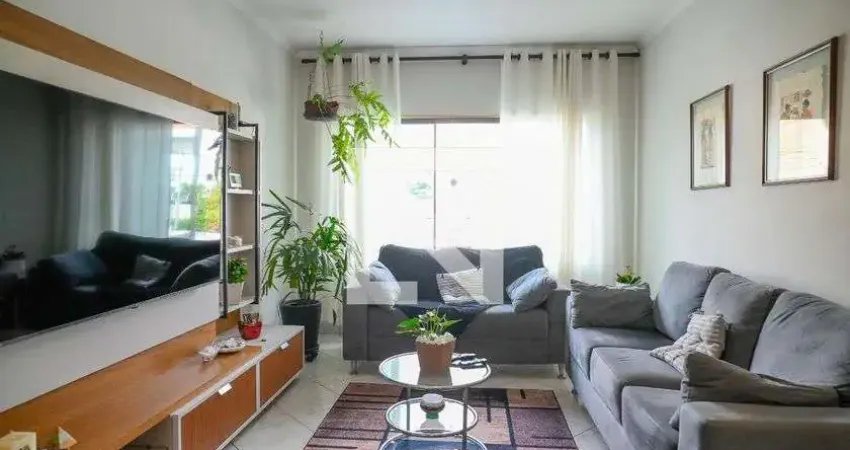 Casa com 3 quartos à venda na Rua Orlando Ferraiuolo, --, Vila das Mercês, São Paulo