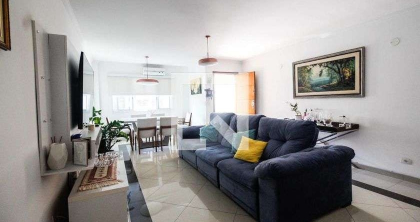 Casa à Venda - Água Fria, 3 Quartos,  135 m2