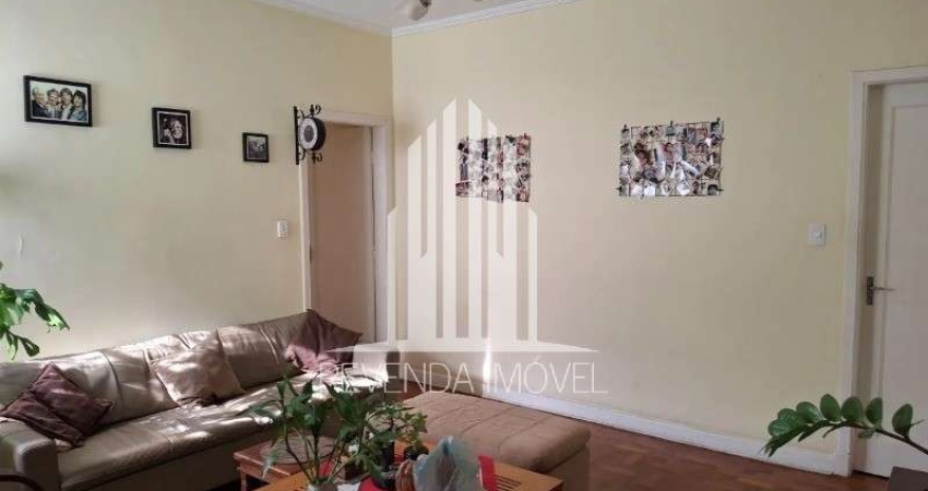 Apartamento de 3 quartos à venda na Aclimação, São Paulo-SP: 96m², 1 sala, 2 banheiros.