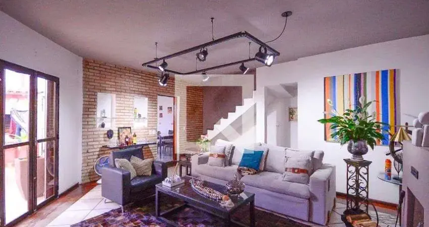 Casa à Venda - Jardim Vergueiro, 3 Quartos,  185 m2