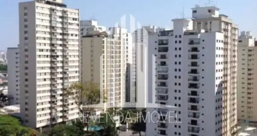 Apartamento com 1 quarto para alugar na Avenida Ibijaú, --, Moema, São Paulo