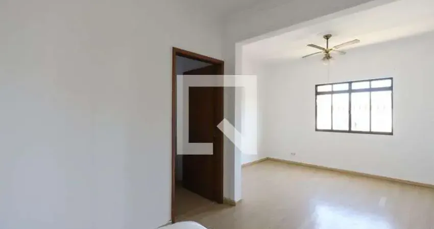 Casa à Venda - Água Fria, 3 Quartos,  200 m2