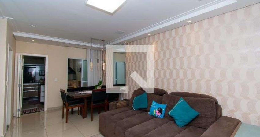 Casa à Venda - Vila Santa Clara, 3 Quartos,  145 m2