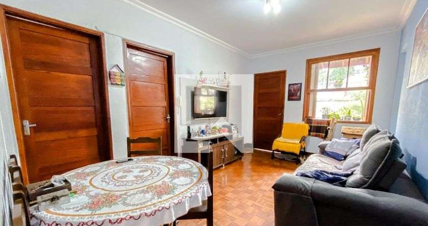 Casa com 2 quartos à venda na Rua Miguel Teles Júnior, --, Cambuci, São Paulo