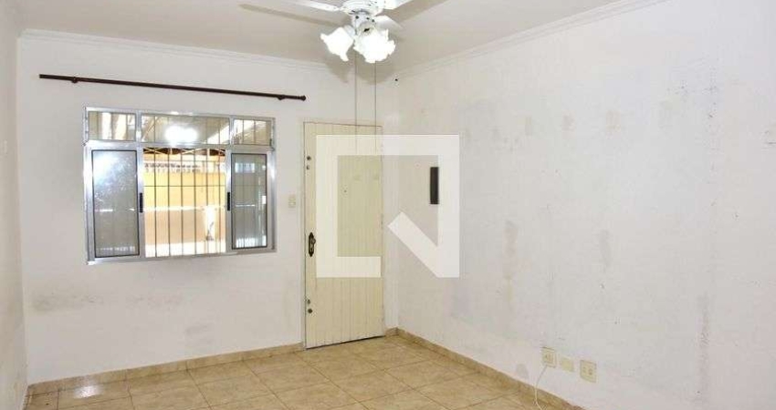 Casa à Venda - Jardim Marajoara , 2 Quartos,  140 m2