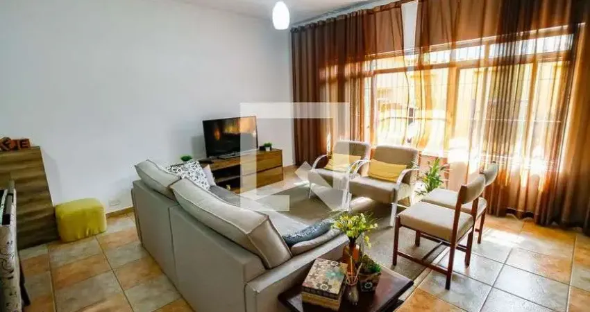 Casa à Venda - Chácara Agrindus, 6 Quartos,  250 m2