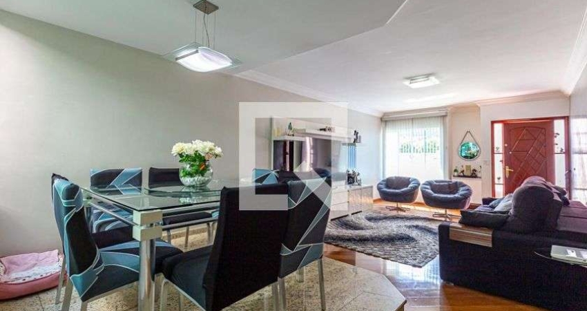 Casa à Venda - Parque Bandeirante, 4 Quartos,  254 m2
