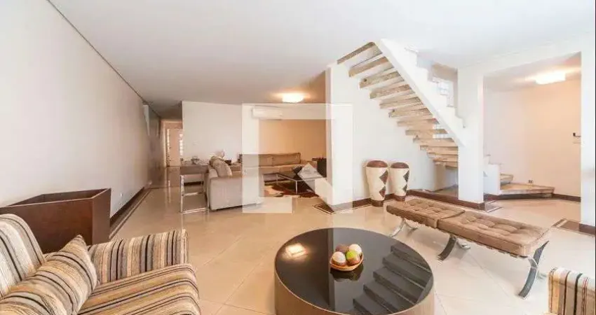 Casa à Venda - Parque das Nações, 3 Quartos,  395 m2
