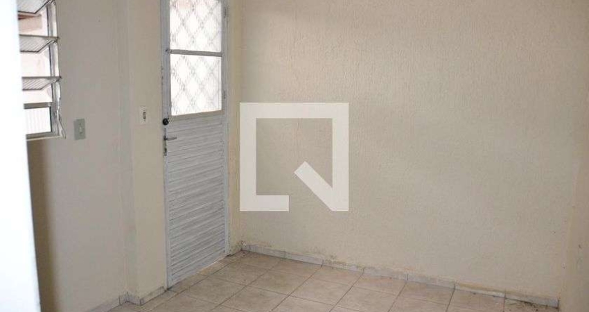 Casa com 1 quarto à venda na Avenida Antônio da Fonseca Martins, --, Cerâmica, São Caetano do Sul
