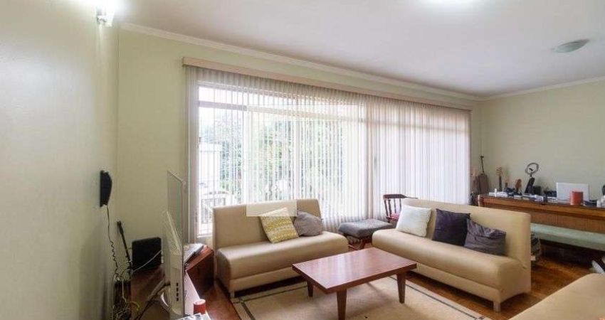 Casa com 4 quartos à venda na Rua dos Faveiros, --, Jardim, Santo André