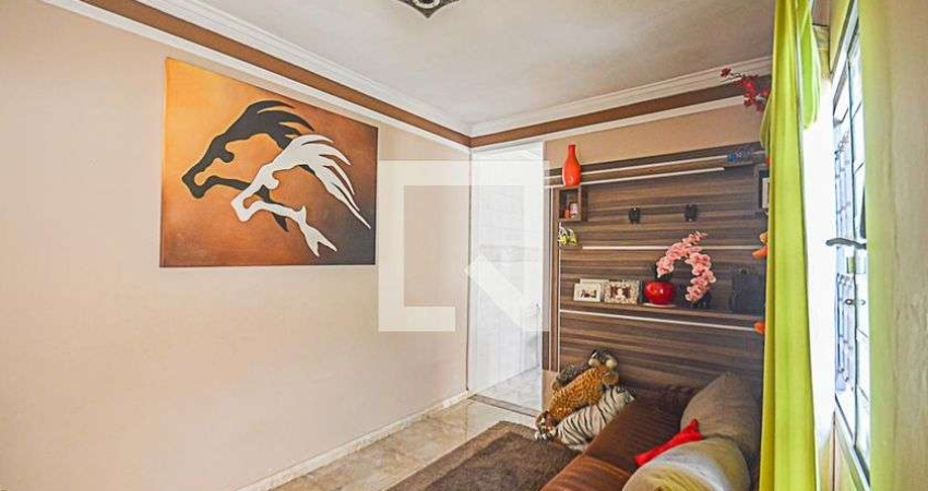 Casa à Venda - Jardim Independência, 2 Quartos,  125 m2