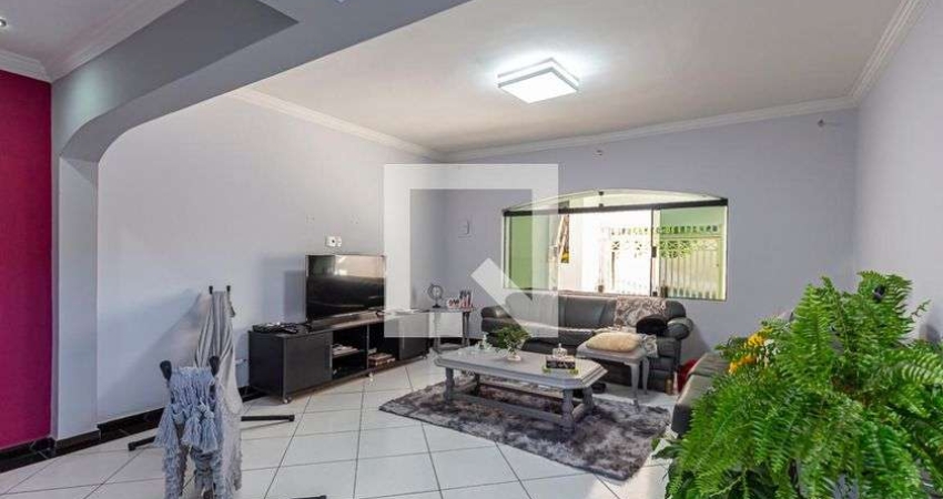 Casa à Venda - Jardim Progresso, 3 Quartos,  198 m2