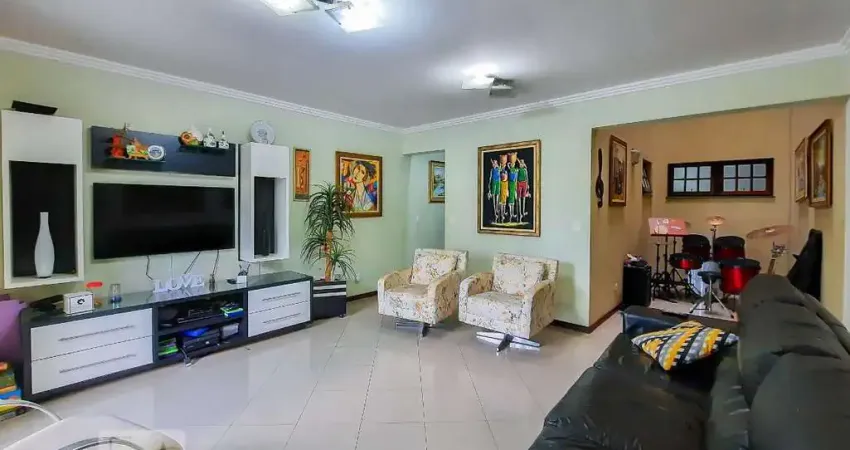 Casa com 3 quartos à venda na Rua José Antônio de Oliveira, --, Nova Petrópolis, São Bernardo do Campo