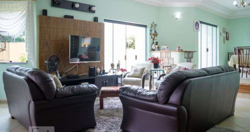 Casa à Venda - Jardim São Caetano, 4 Quartos,  413 m2