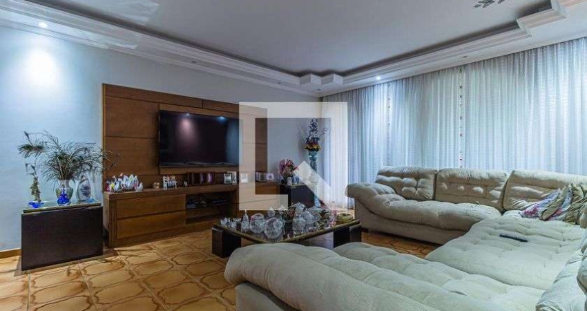 Casa com 4 quartos à venda na Rua Iguaçu, --, Jardim, Santo André