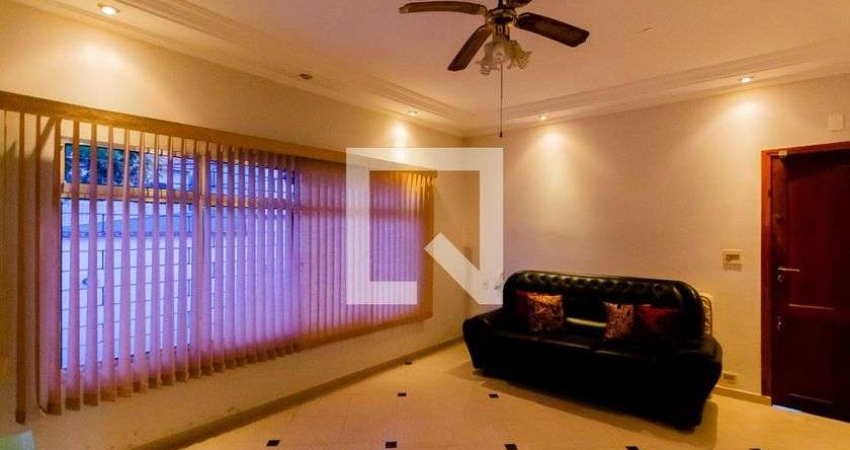 Casa com 3 quartos à venda na Rua Taubaté, --, Utinga, Santo André