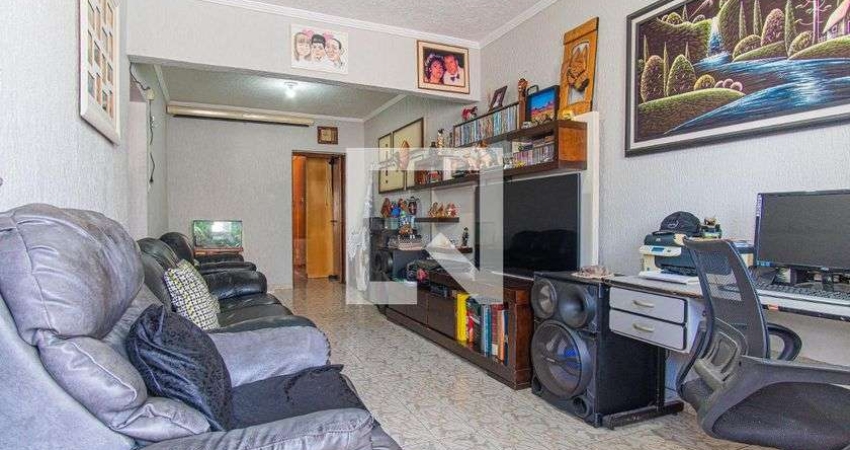 Casa à Venda - Parque Bandeirante, 3 Quartos,  172 m2