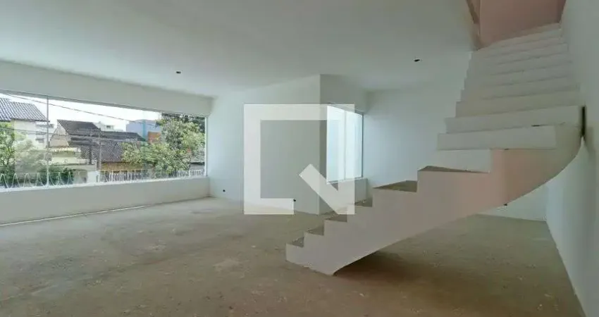 Casa com 4 quartos à venda na Rua das Goiabeiras, --, Jardim, Santo André