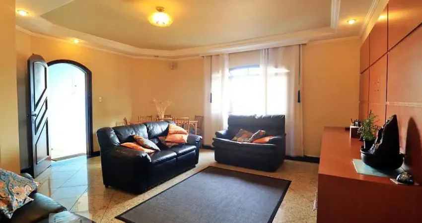 Casa à Venda - Vila Metalúrgica, 3 Quartos,  224 m2