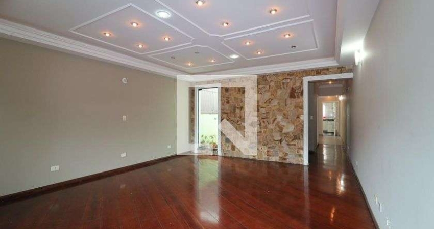 Casa à Venda - Parque Bandeirante, 3 Quartos,  240 m2