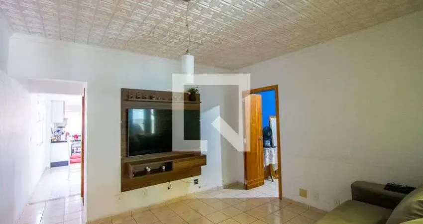 Casa à Venda - Jardim Guilhermina, 3 Quartos,  245 m2