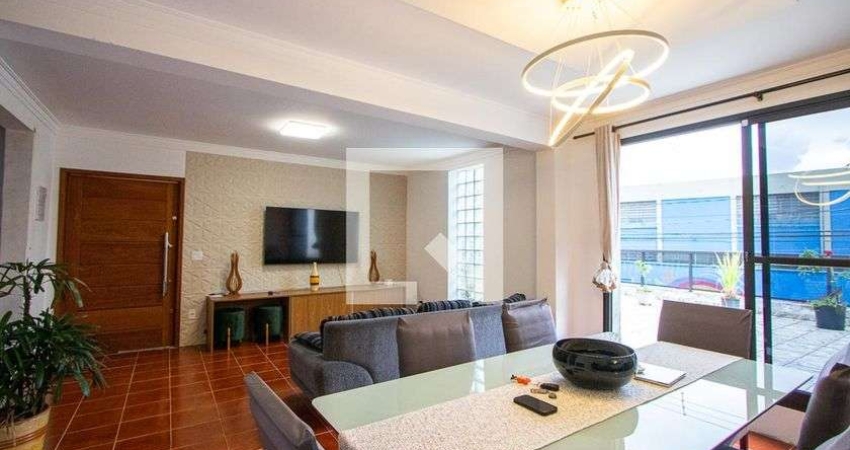 Casa com 4 quartos à venda na Avenida Pedro Américo Lojas, --, Vila América, Santo André