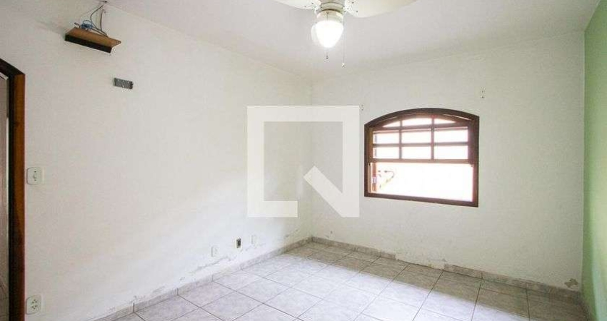 Casa à Venda - Jardim Bela Vista, 2 Quartos,  305 m2