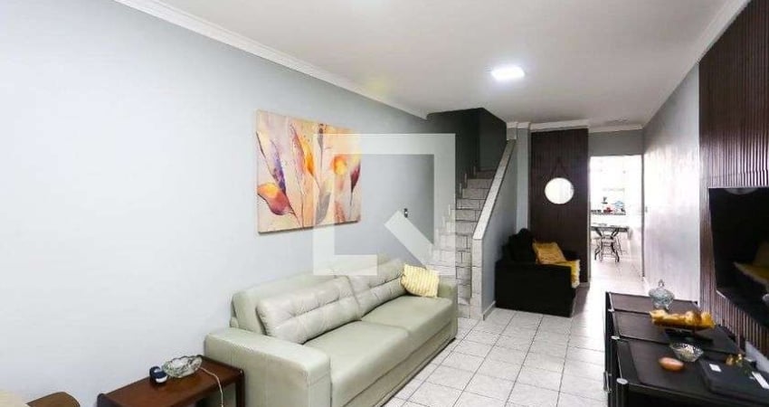 Casa à Venda - Parque Industrial das Oliveiras, 2 Quartos,  151 m2