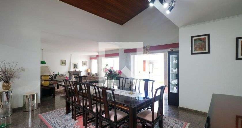 Casa à Venda - Jardim São Caetano, 5 Quartos,  420 m2