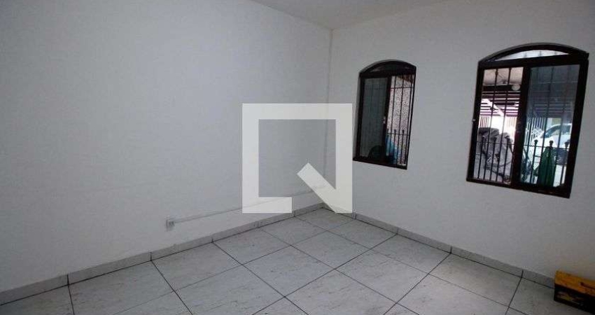 Casa à Venda - Chácara Agrindus, 2 Quartos,  125 m2